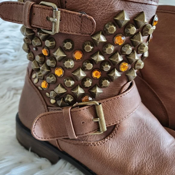 Breckelles Brown Ankle Boots with Gold Studs - Picture 3 of 9